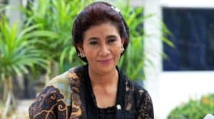 Susi Pudjiastuti - Lulusan SMP yang Sukses Berbisnis Maskapai Penerbangan