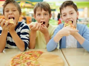 Kebiasaan Makan Orang Semakin Buruk Akibat Junk Food