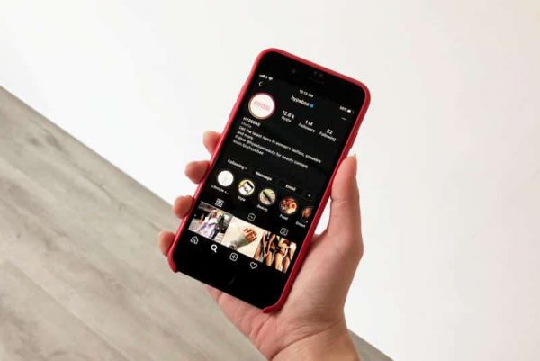 Tiga Fitur Baru Instagram, Mulai dari Dark Mode Hingga Batasi Stalking