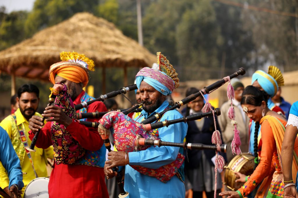 Festival Pakaian Adat